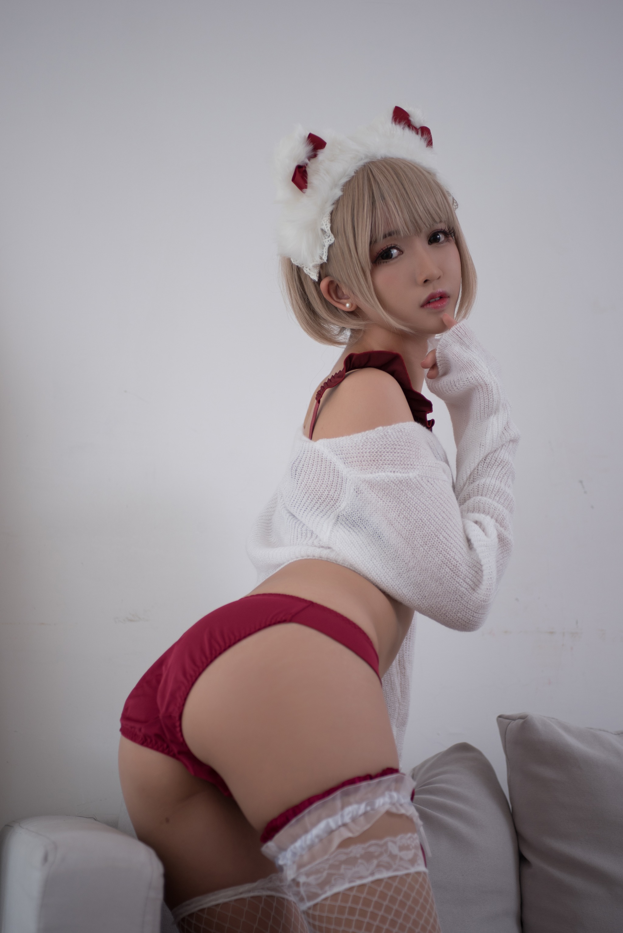 图片[1]-鳗鱼霏儿 – NO.027 兽耳 圣诞白网袜 [18P]-XikXak